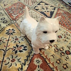 Beswick England West Highland White Terrier Dog Porcelain Figurine Retired